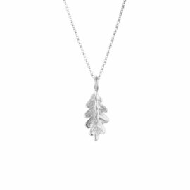 S3883-Metsän-aarteet-mallisto-Tammenlehti-S-riipus-Tammen-Koru-tammi-jewellery-oak-leaf-pendant-metsän-aarteet-suomi-100