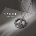S3973-peace-sign-rauhanmerkki-tammi-jewellery-koru